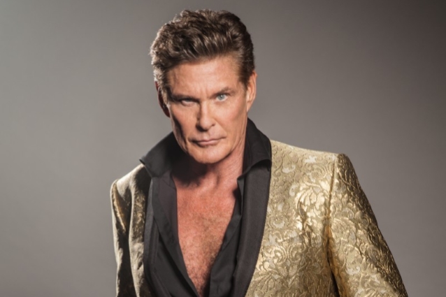 Ezt is megértük: metal dalok is lesznek David Hasselhoff ...